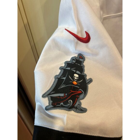 Tampa Bay Buccaneers Tom Brady Jersey - Size M - Picture 6 of 7